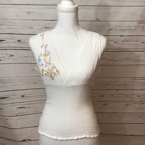 🌹Bebe top white w/ blue gold embellishments